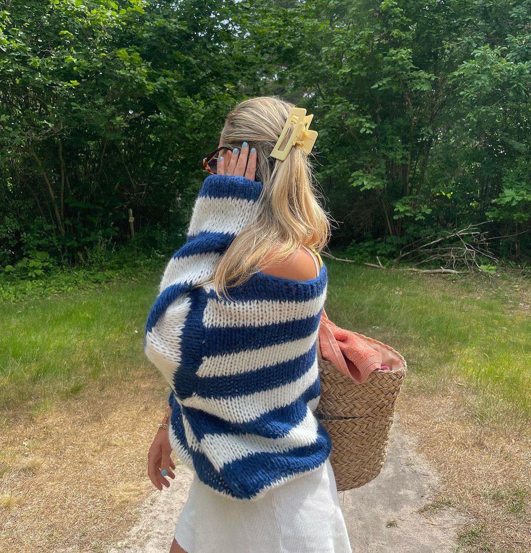STYLISH STRIPED SWEATER