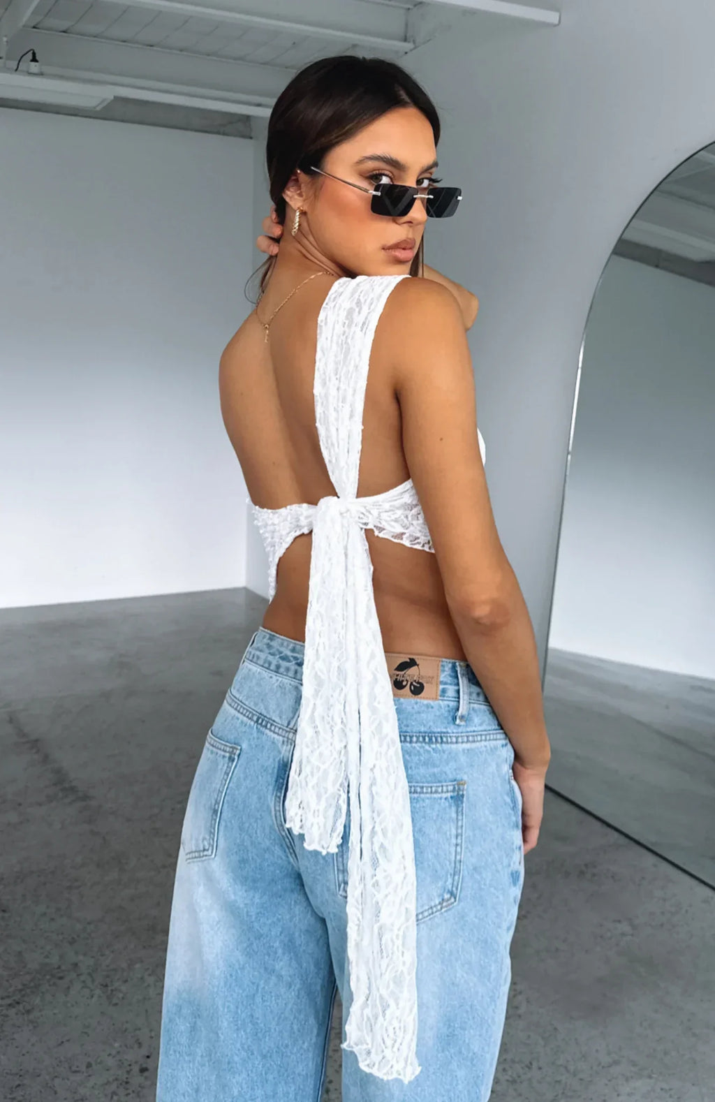 TRENDY LACE TOP